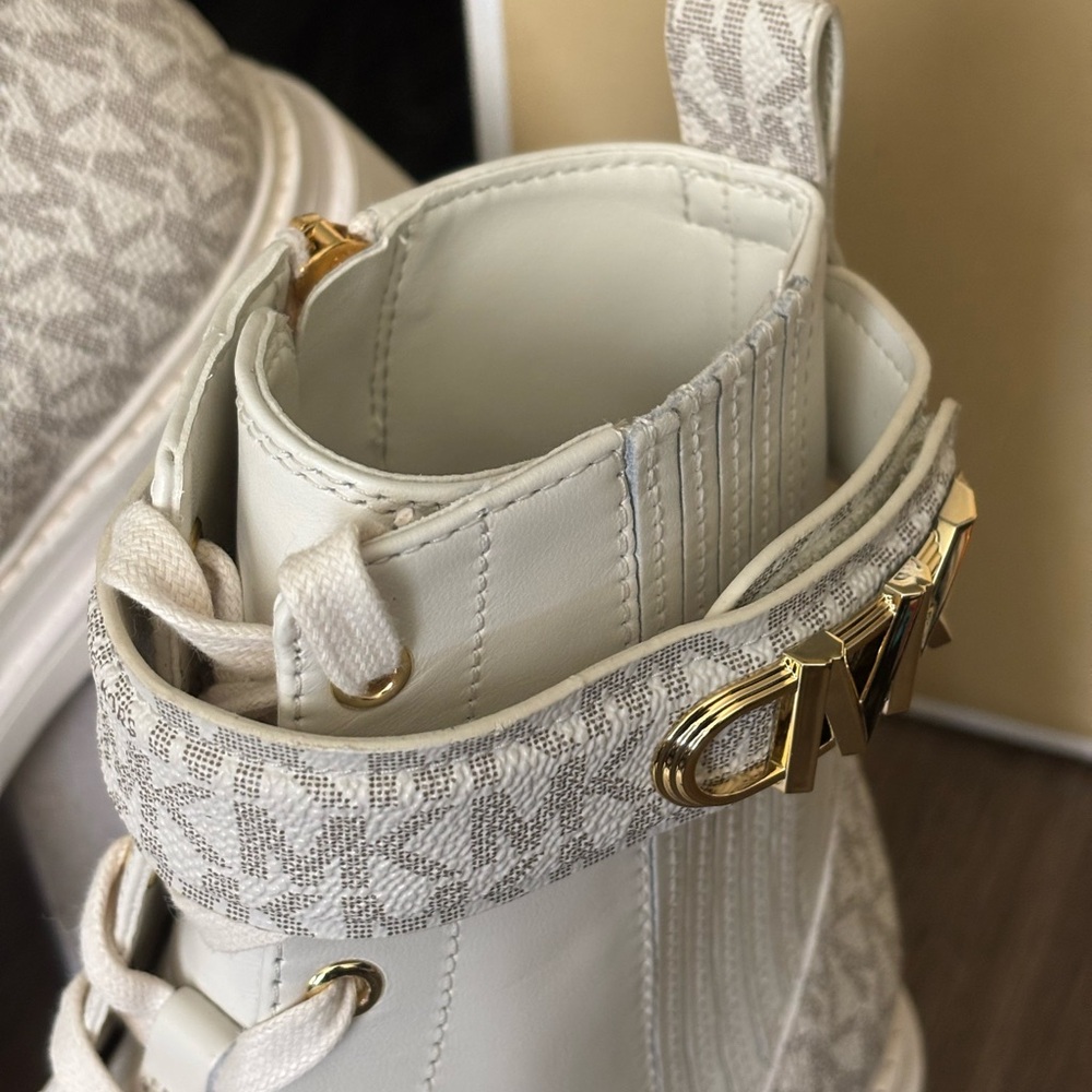 Michael Kors Women's White Combat Boots - Picture 8 of 12
